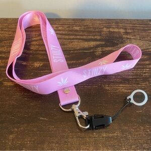 STIIIZY Lanyard Pen Holder Pink NWOT (good for any v*pe)